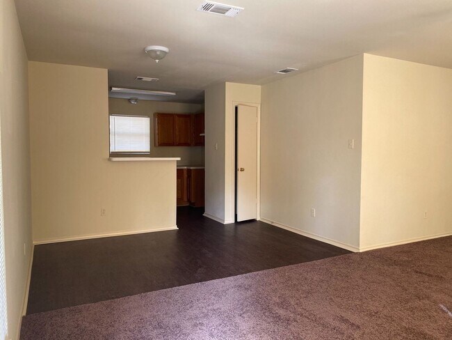 Foto del edificio - 1106 Greencroft St