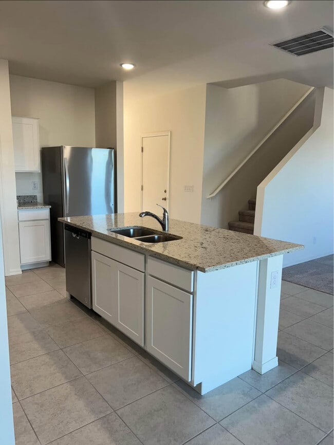 Building Photo - 3647 S 97th Ave