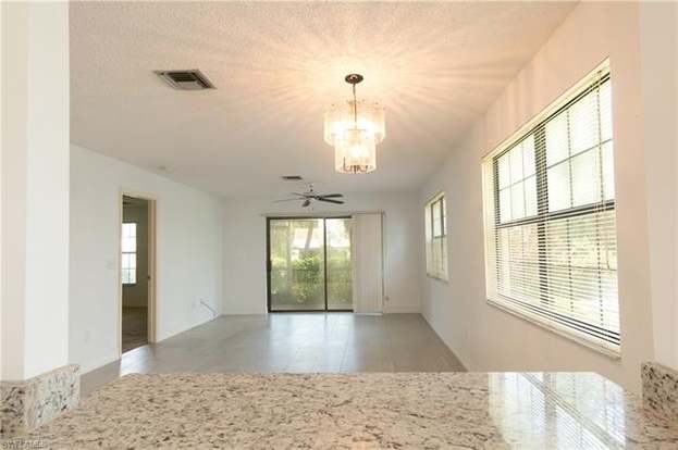 Foto del edificio - 5246 Treetops Dr