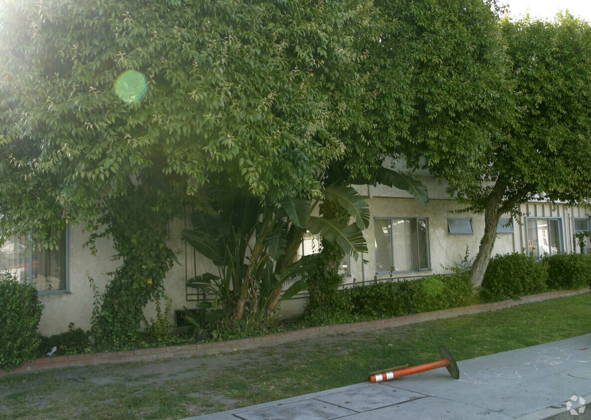 Monte Carlo Apartments Hawthorne, CA