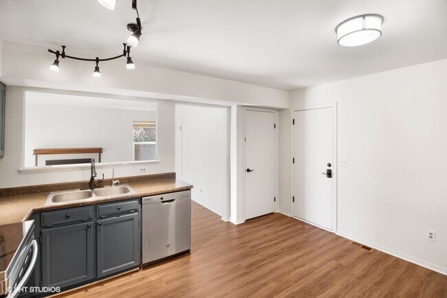 Building Photo - Beautiful 3 bedroom home in Arvada