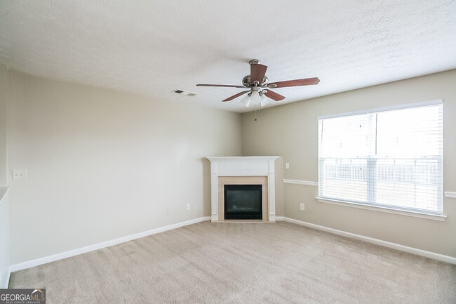 Building Photo - 415 Parkside Way