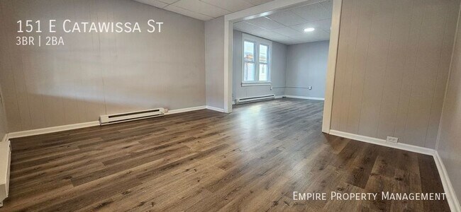 Building Photo - 3 Bedroom / 1.5 Bath Single Family Home in...