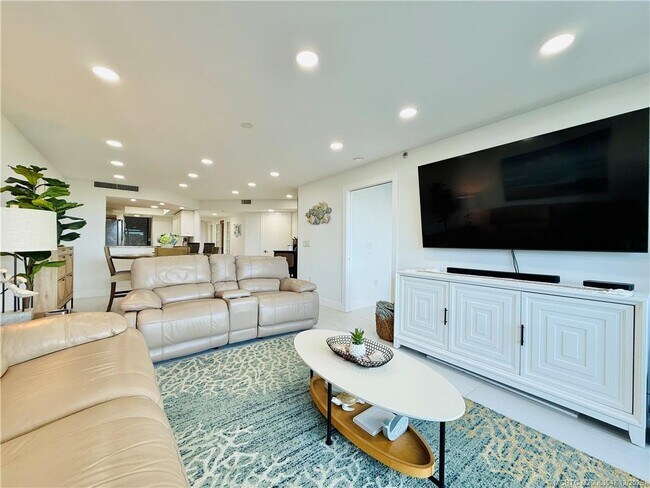 Building Photo - 8800 S Ocean Dr