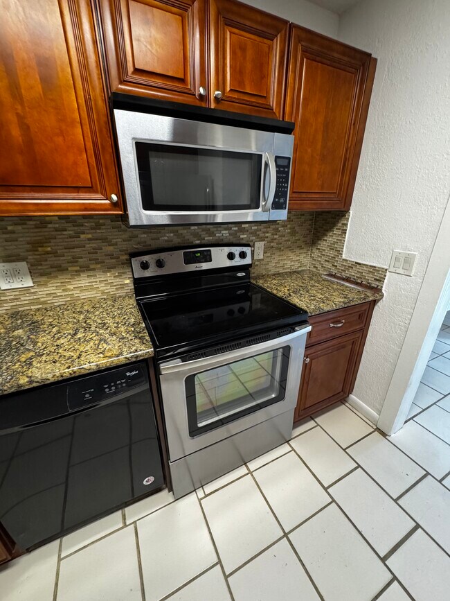Foto del edificio - 6669 Royal Palm Beach Blvd