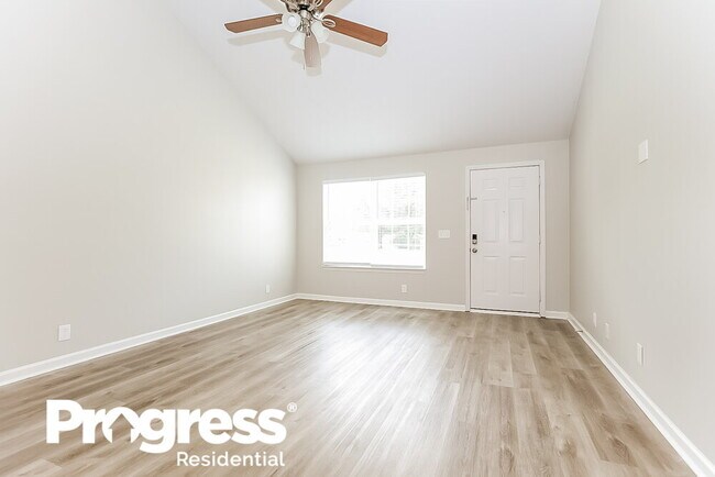 Building Photo - 2816 Roscommon Dr