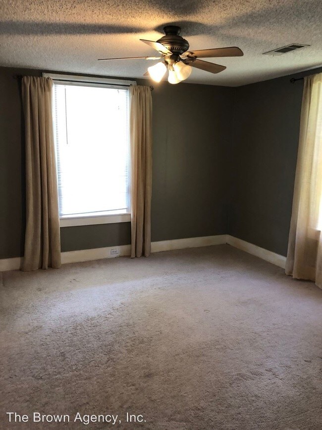 Foto del edificio - 2 br, 1 bath House - 211 N 12th St