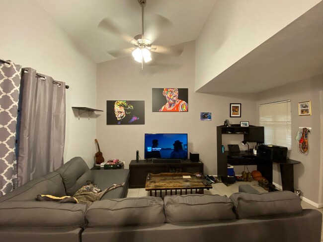 Foto del edificio - 4429 SW 20th Ln