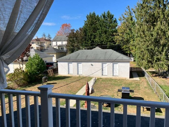 Building Photo - 1121 Hamilton Blvd