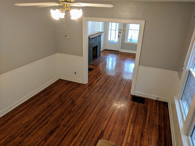 Living/Dining Room - 223 E Maynard Ave