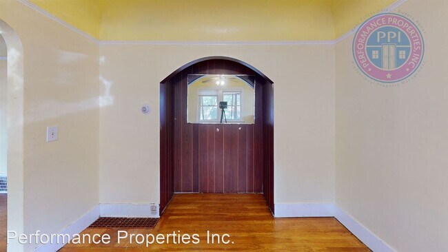 Building Photo - 3 br, 2 bath House - 14 NE 53rd Avenue
