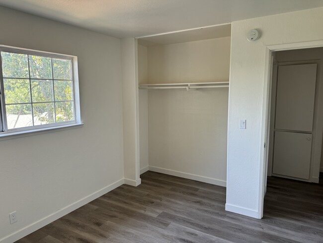 Building Photo - 5760 Nina Way
