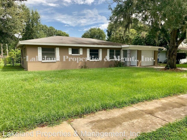 Building Photo - 3 br, 2 bath House - 2245 SW Avenue C