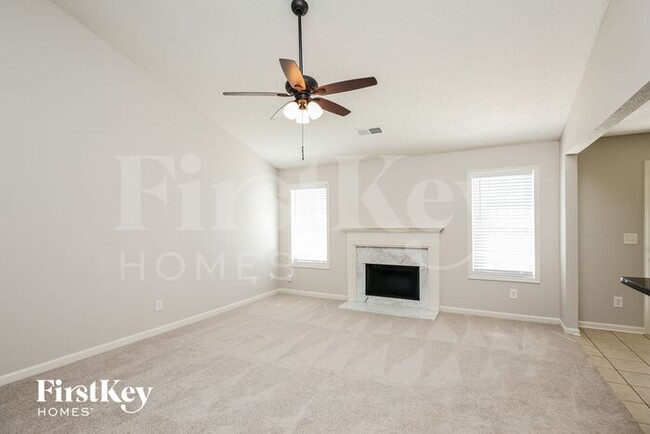 Building Photo - 1412 Red Oak Way