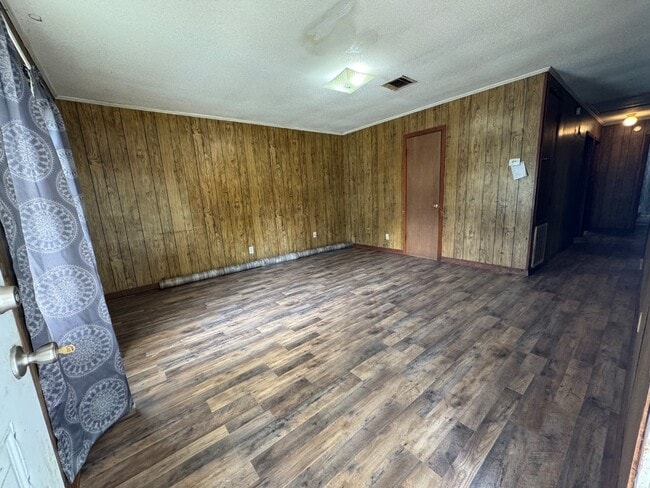 Building Photo - 1501 Julius Erving St