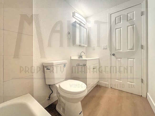 Building Photo - Charming Bungalow