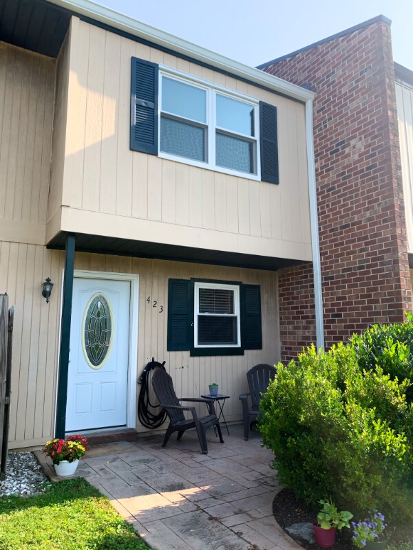 423 Bianca Cir, Downingtown, PA 19335 House Rental in Downingtown, PA
