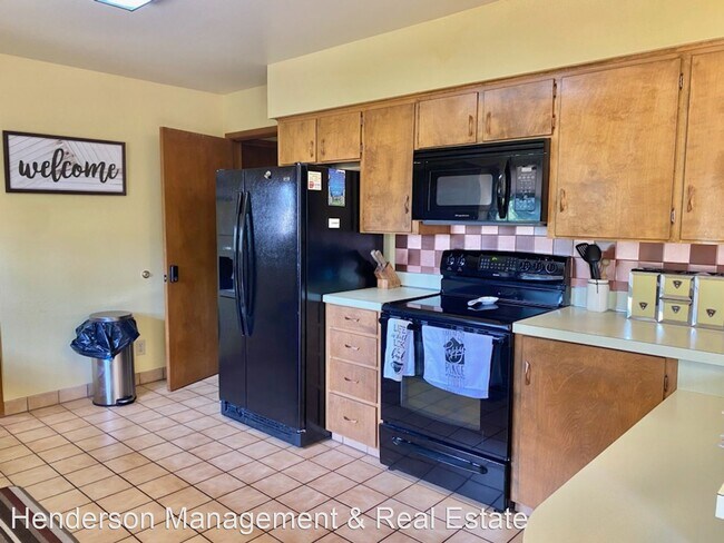 Building Photo - 3 br, 3 bath House - 2816 W 13th St