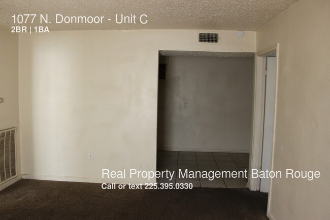 Building Photo - 1077 N Donmoor Ave