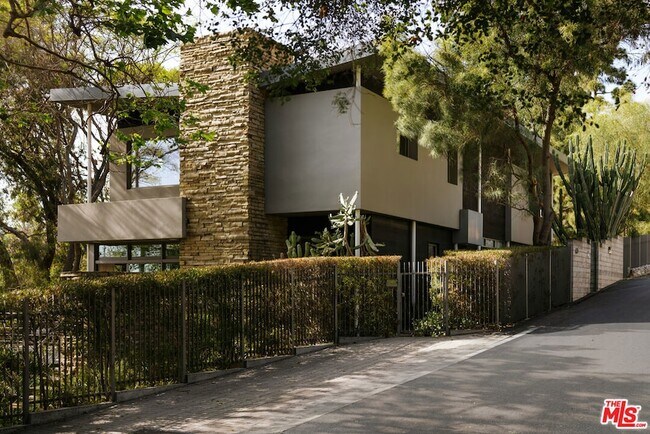 Building Photo - 43 Haldeman Rd