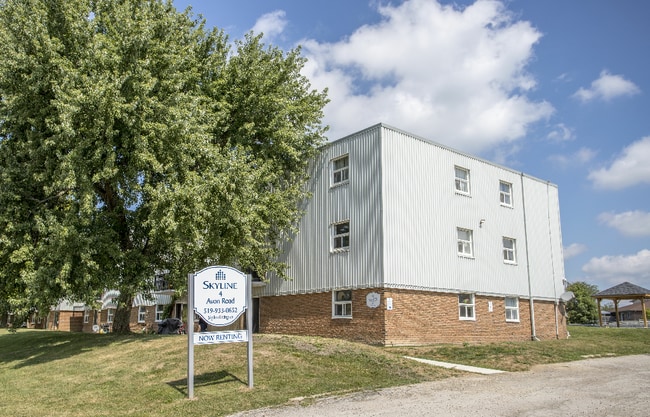 Building Photo - Elgin Woods Apartments