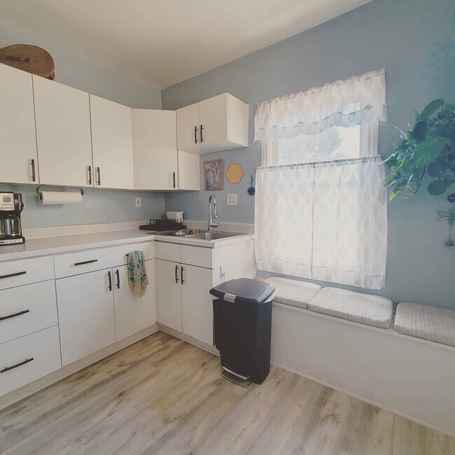 Foto del edificio - 4162 Mississippi St
