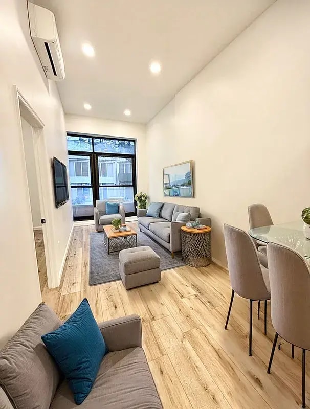 Building Photo - 168 Lexington Ave
