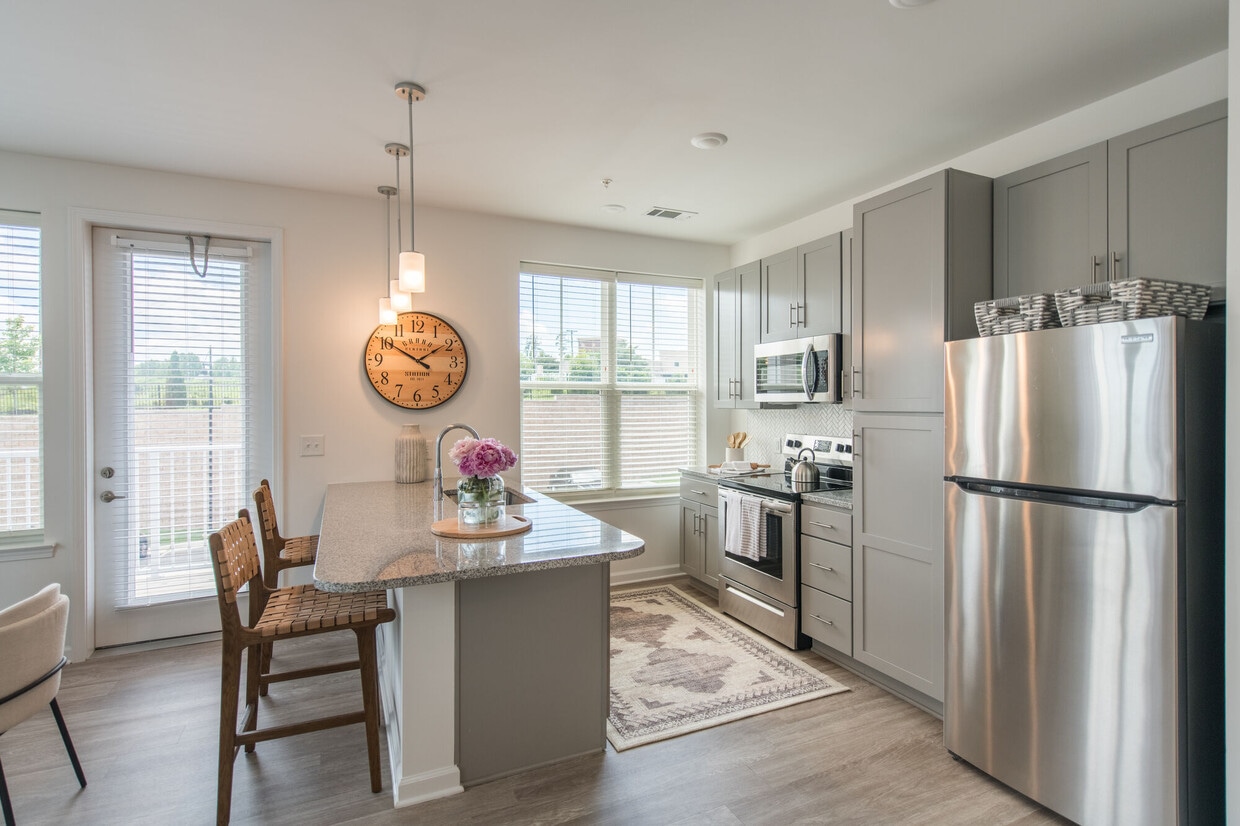 Foto principal - Commonwealth Apartments