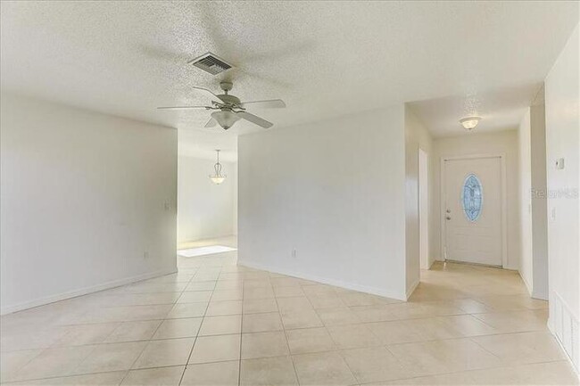 Building Photo - 3BR/2 Bath Rental or Rent-to-Own Home!