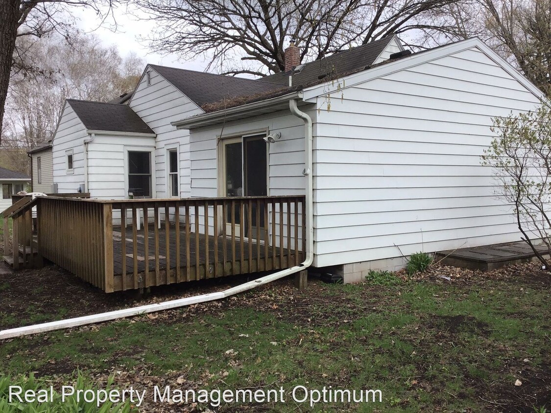 Primary Photo - 6 br, 2 bath House - 545 E 4th St