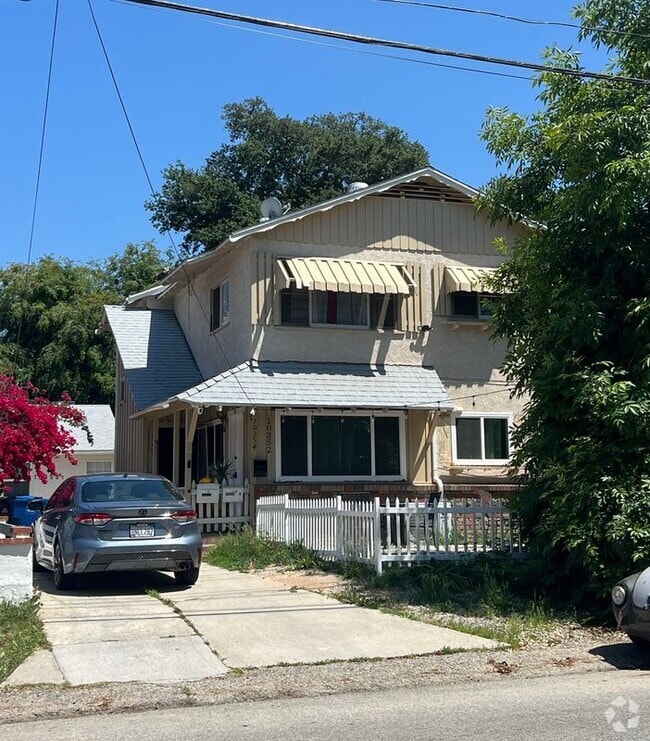 Building Photo - 10354 Oro Vista Ave