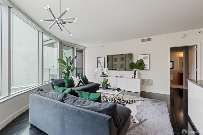 Building Photo - 338 Spear St