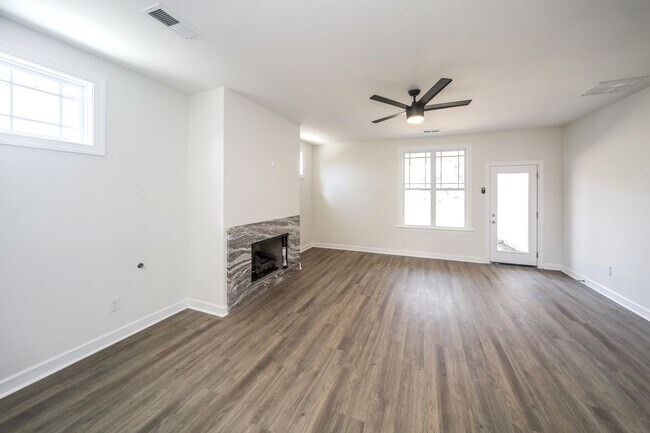 Foto del edificio - Beautiful Home For Rent in Rozelle-Annesdale Neighborhood!