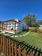 Building Photo - 8728 Bayside Rd