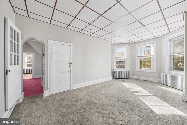 Foto del edificio - 7301 Chestnut Ave