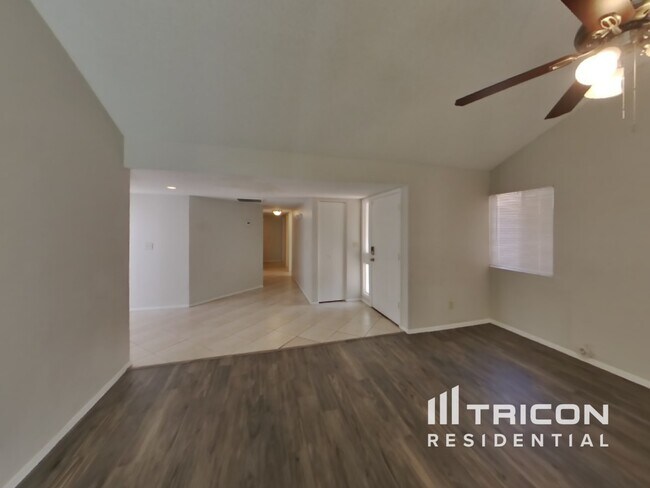 Foto del edificio - 5129 W Sanna St