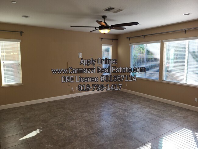 Foto del edificio - 1469 Durfee Ct