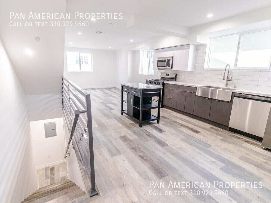 Foto principal - 1309 1/2 N Orange Dr.-