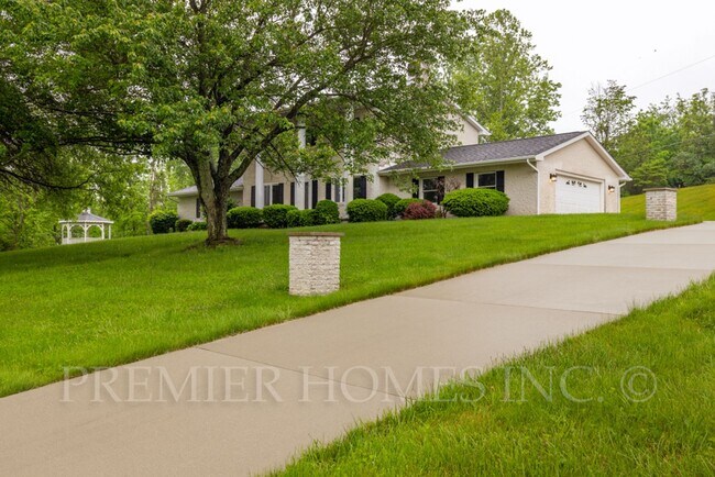 Building Photo - Beautiful 3-Bedroom 2-Bath Home