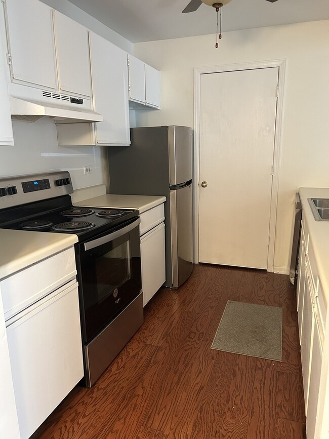 Foto del edificio - 4304 W Shamrock Ln