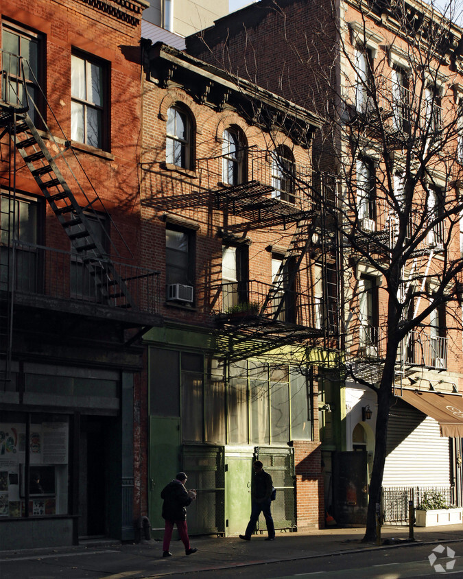 Primary Photo - 7 Bleecker St