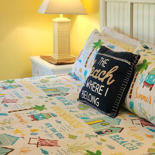 Foto del edificio - 9949 Birr St