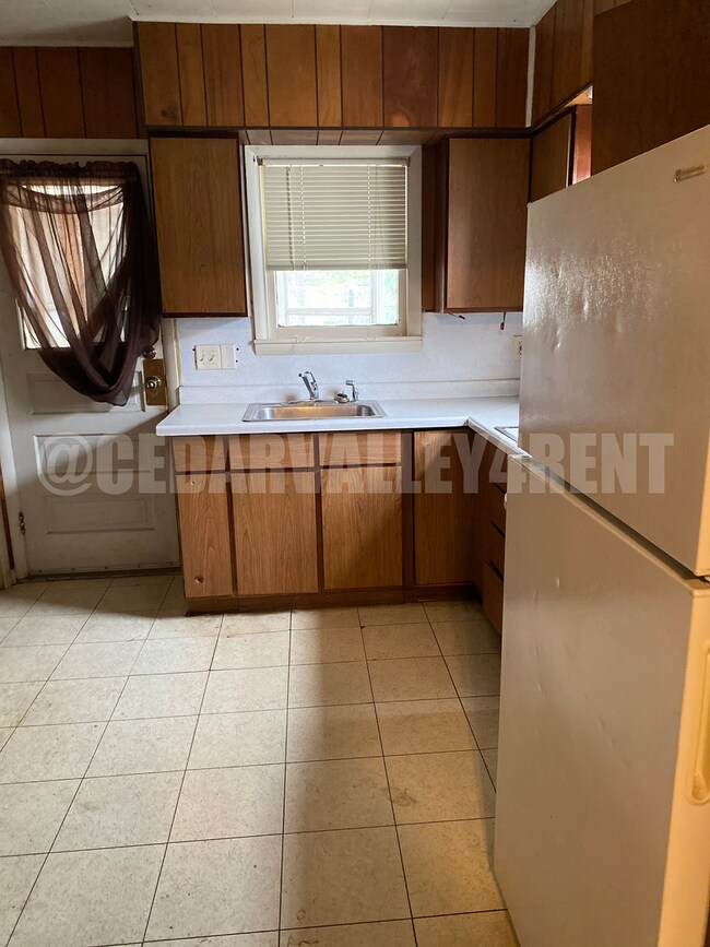 Foto del edificio - 2 Bedroom, 1 bath house in Waterloo