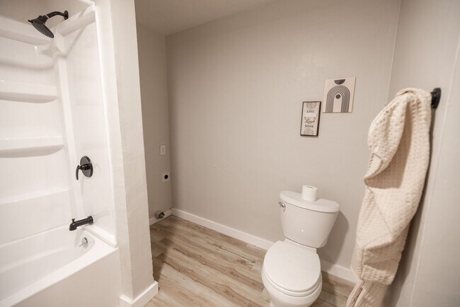 Foto del edificio - Updated 1-bedroom house available $675