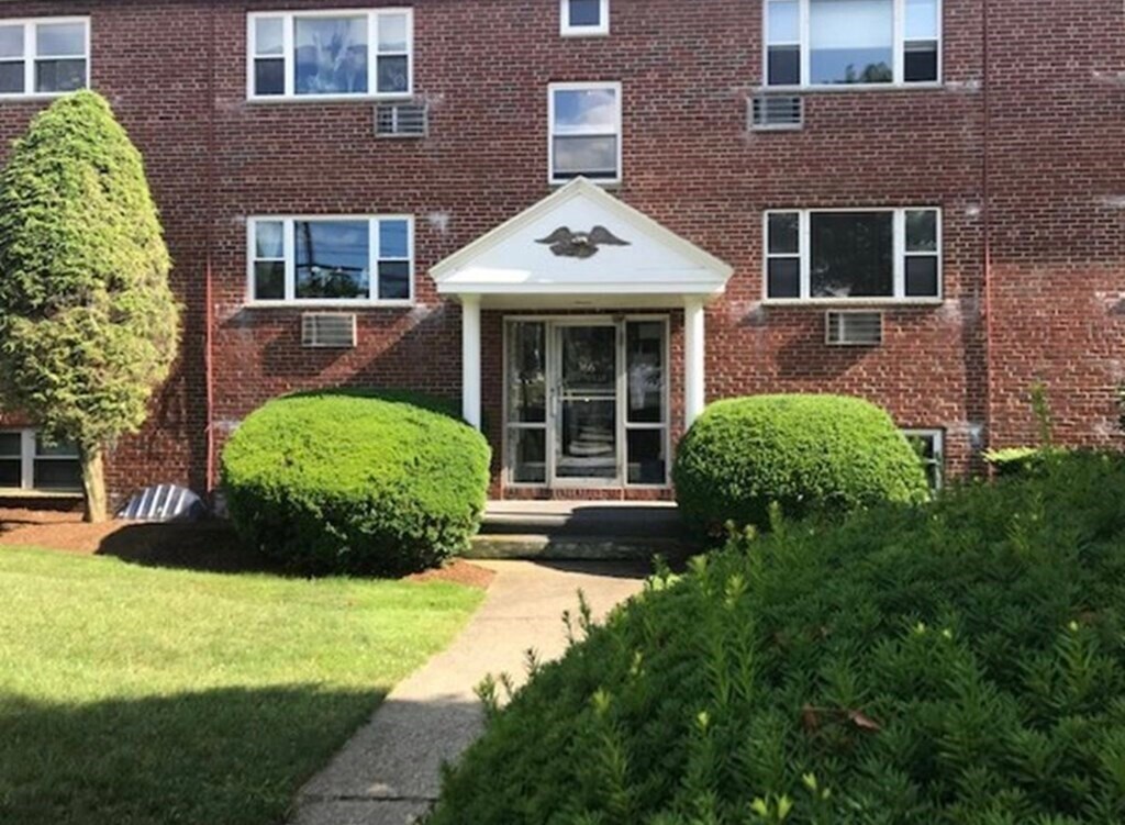 Foto principal - 366 Elliot St