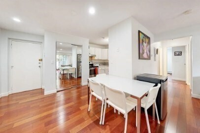 Foto del edificio - 383 Langley Rd