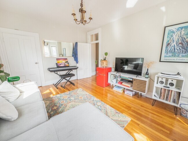 Photo - 35 Essex St Apartment