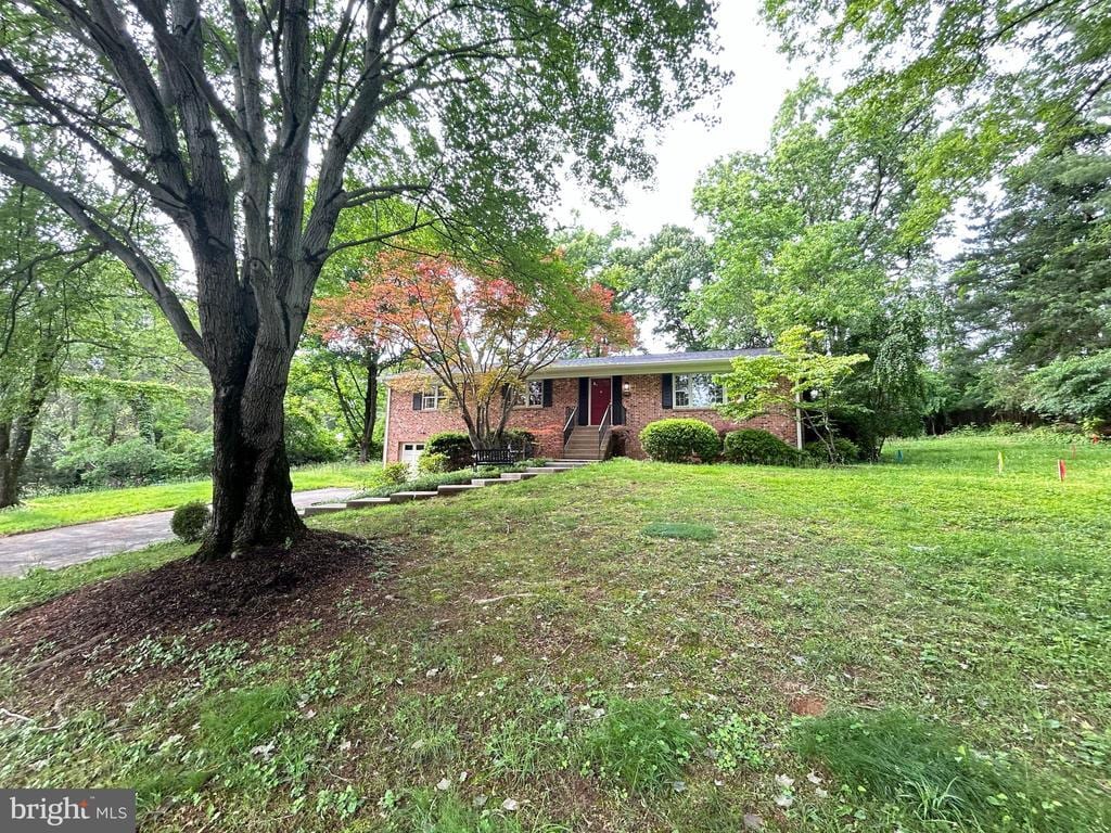 Primary Photo - 9908 Minburn St