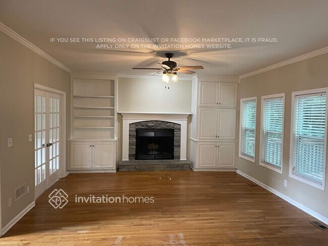 Building Photo - 915 Laurel Crest Dr