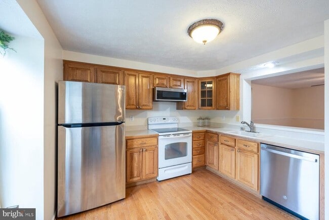 Building Photo - 7510 Summer Blossom Ln